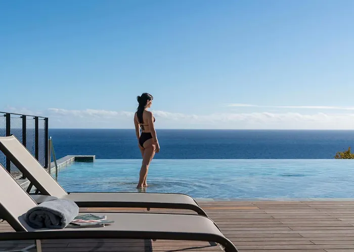 Savoy Monumentalis Xii Comfort With Pool * Funchal (Madeira)