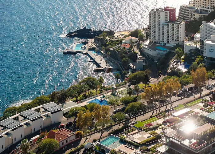 Apartamento Savoy Monumentalis Xii Comfort With Pool Funchal (Madeira)